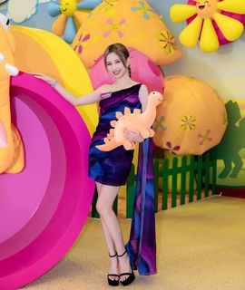 Katy Kung feet photo 5