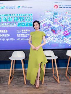Katy Kung feet photo 12