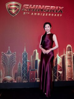Katy Kung feet photo 7