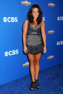 Katy Mixon feet photo thumbnail