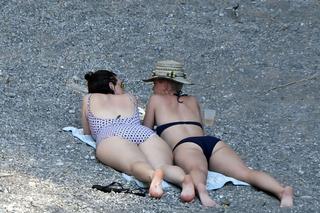 Katy Perry feet photo thumbnail