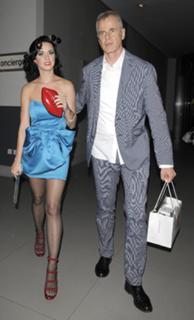Katy Perry feet photo thumbnail
