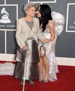 Katy Perry feet photo thumbnail