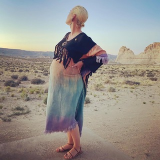 Katy Perry feet photo thumbnail