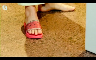 Katy Perry feet photo thumbnail