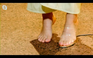 Katy Perry feet photo thumbnail