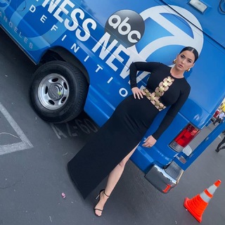 Katy Perry feet photo thumbnail