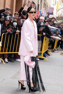 Katy Perry feet photo thumbnail