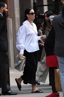 Katy Perry feet photo thumbnail