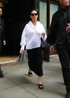 Katy Perry feet photo thumbnail