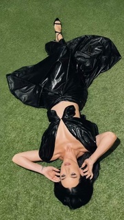 Katy Perry feet photo thumbnail