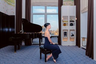 Katy Perry feet photo thumbnail