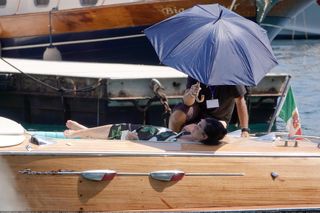 Katy Perry feet photo thumbnail