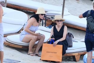 Katy Perry feet photo 5