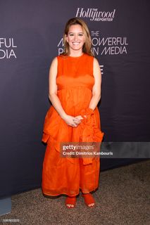 Katy Tur feet photo thumbnail