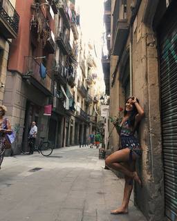 Katya Henry feet photo thumbnail