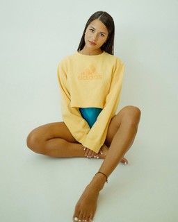 Katya Henry feet photo thumbnail