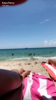 Katya Henry feet photo thumbnail