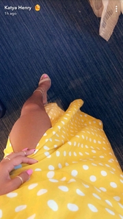 Katya Henry feet photo thumbnail