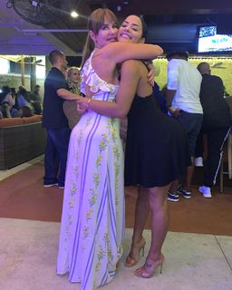 Katya Henry feet photo thumbnail