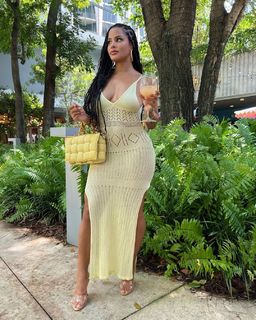 Katya Henry feet photo thumbnail