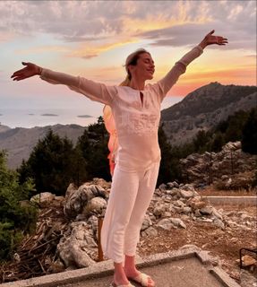 Katya Tarabanko feet photo 9