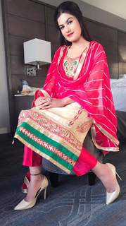 Kaur. B. feet photo 15