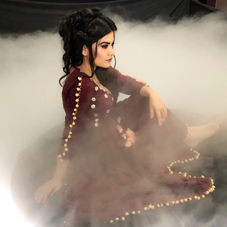 Kaur. B. feet photo 4