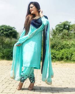 Kaur. B. feet photo 20