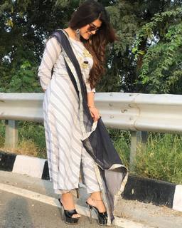 Kaur. B. feet photo 14