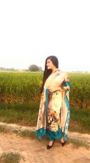 Kaur. B. feet photo 5