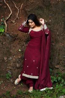 Kaur. B. feet photo 19