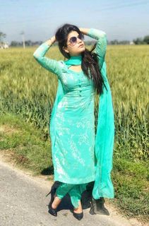 Kaur. B. feet photo 20