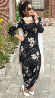 Kaur. B. feet photo 15