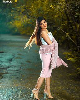 Kaur. B. feet photo 12