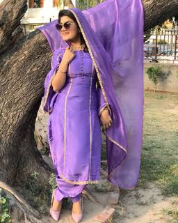Kaur. B. feet photo 9