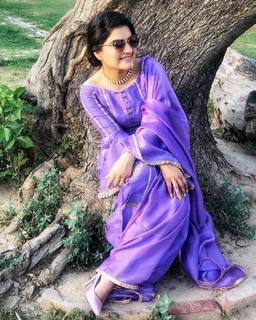 Kaur. B. feet photo 6