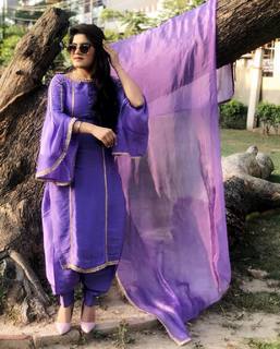 Kaur. B. feet photo 5