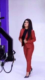 Kaur. B. feet photo 4