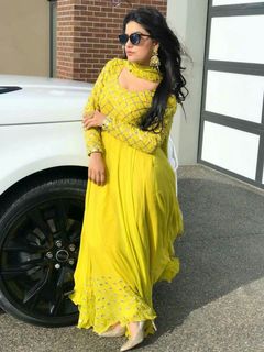 Kaur. B. feet photo 1