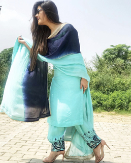 Kaur. B. feet photo 14