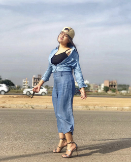 Kaur. B. feet photo 8