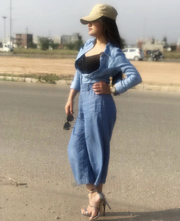 Kaur. B. feet photo 7
