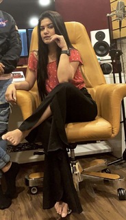 Kaur. B. feet photo 13