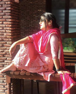 Kaur. B. feet photo 11