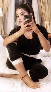 Kaur. B. feet photo 6