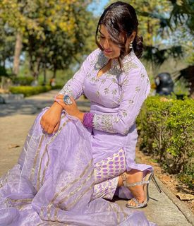 Kaur. B. feet photo 1