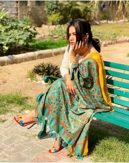 Kaur. B. feet photo 3