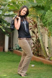 Kaveri Jha feet photo 13