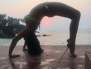 Kavita Kaushik feet photo 8